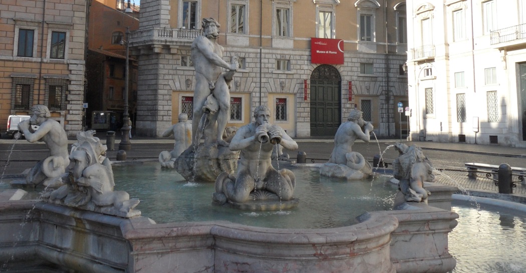 Sullo sfondo l'ingresso del Museo di Roma da Piazza Navona, 2